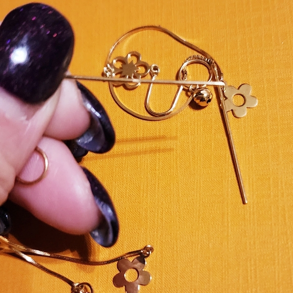 18k Solid Gold Long Earring NWT - Picture 6 of 12